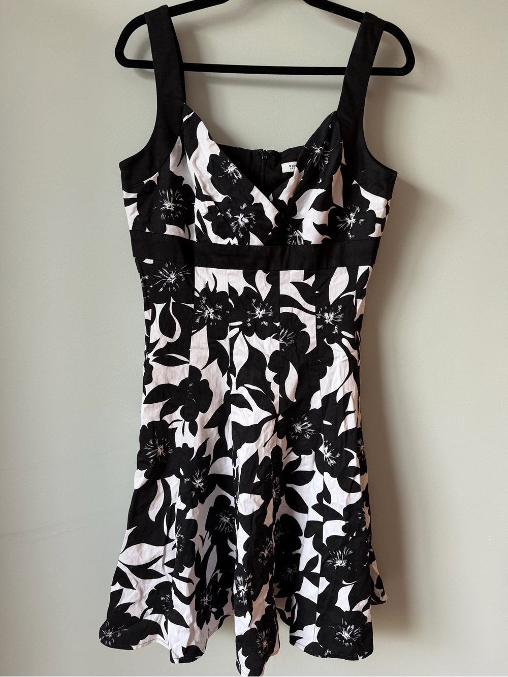 White House Black Market Black & White Floral Fit-and-Flare Mini Dress